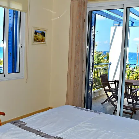 Latchi Front - Private Heated Pool - Amazing Uninterrupted Sea Views וילה