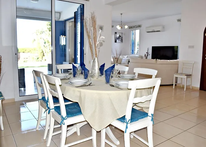 ヴィラ Latchi Front - Private Heated Pool - Amazing Uninterrupted Sea Views *